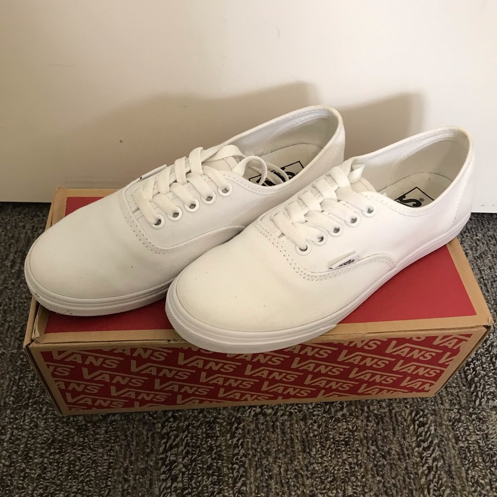 Authentic Lo Pro White Vans size 7
